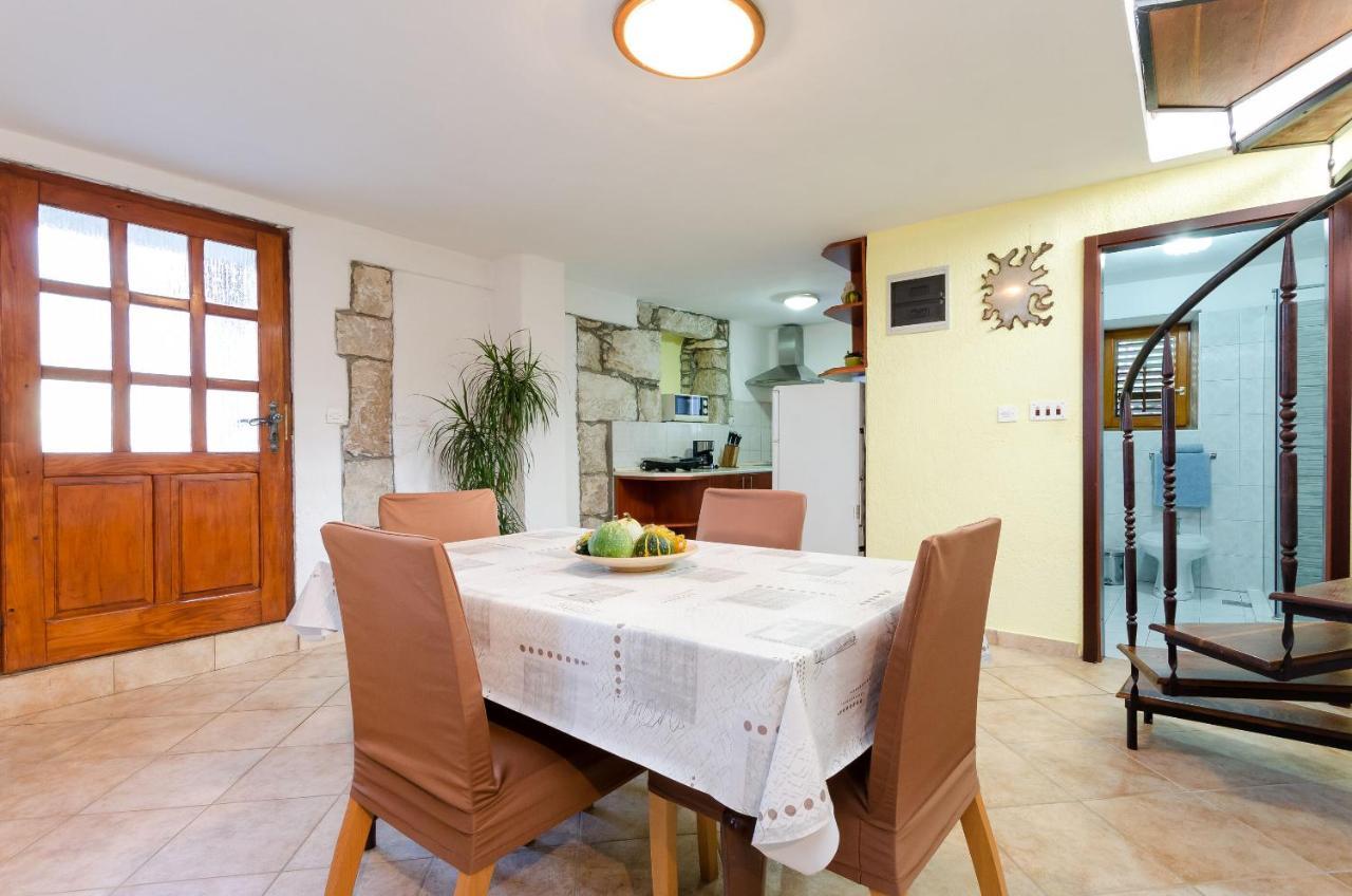 Apartment Josip Plomin Ngoại thất bức ảnh